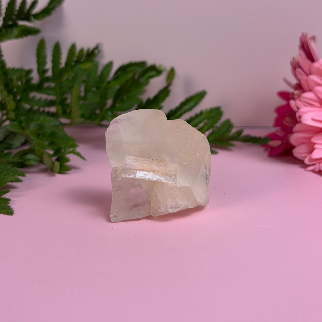 Stilbite on Calcite