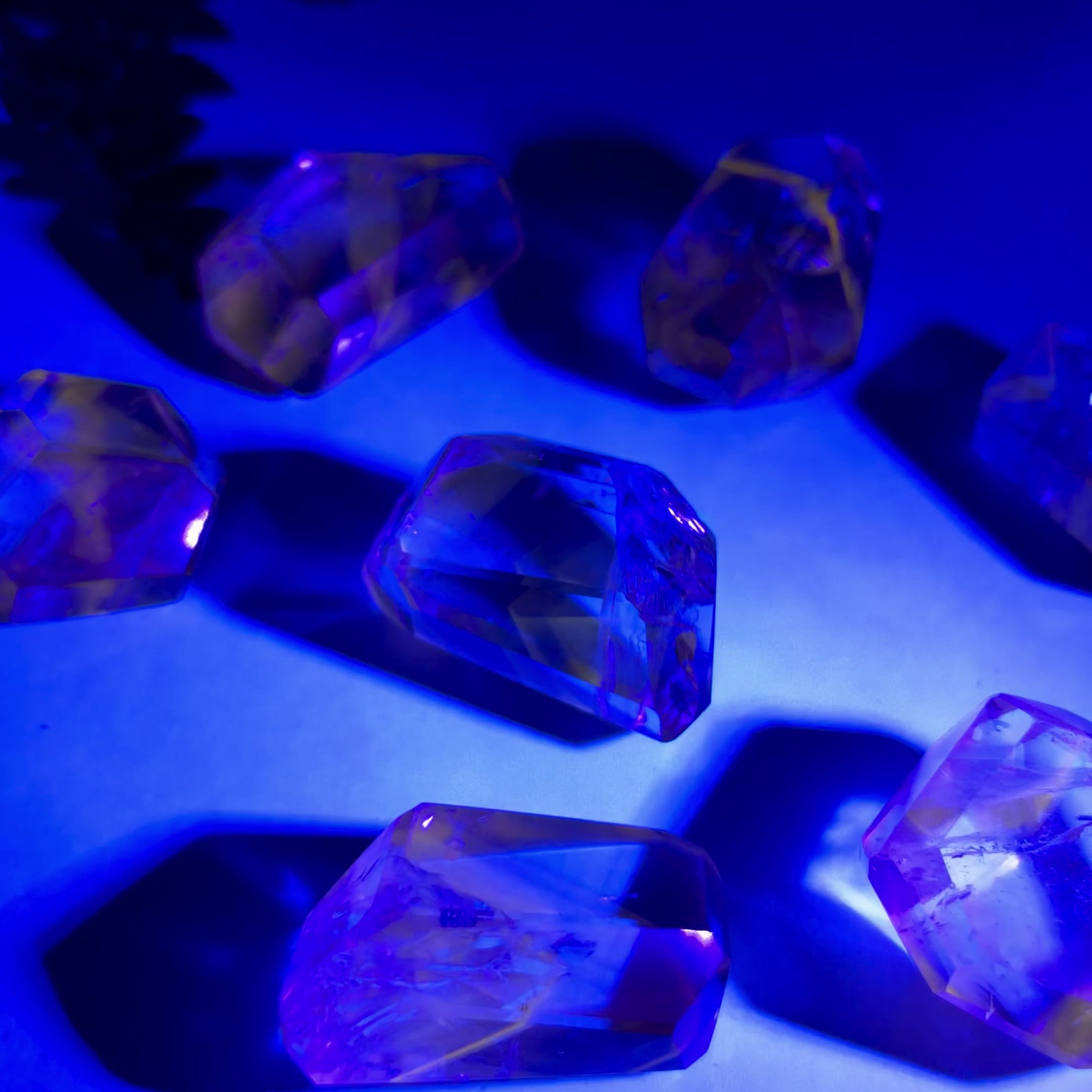 UV-Reactive Phantom Quartz Faceted Freeform Minis